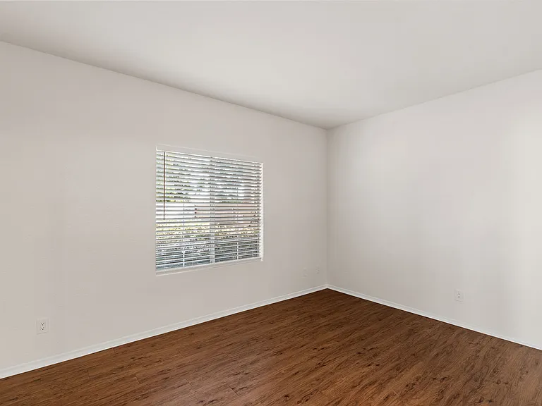1898 Matin Cir #189 — Photo 19