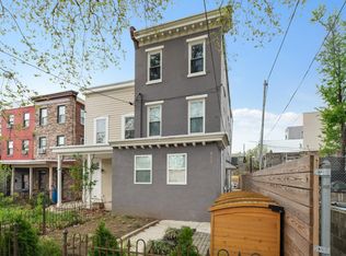 822 Perkiomen St #1R, Philadelphia, PA 19130