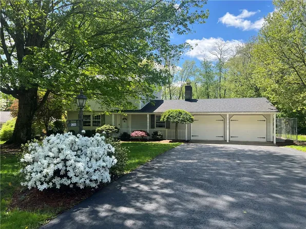 2933 Trail 3 St, New Castle, PA 16105