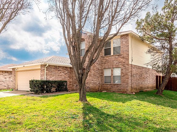 2nd image of 7900 Canoe Ridge Ln