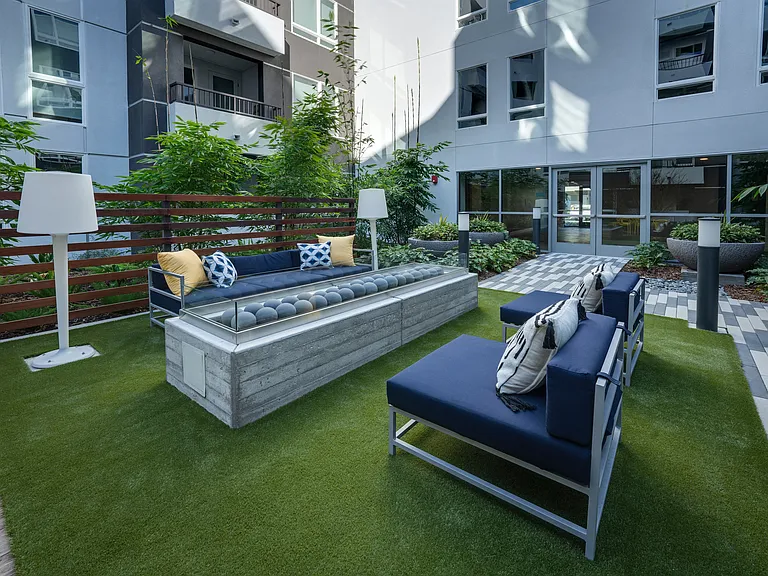 The Harlowe — Photo 15