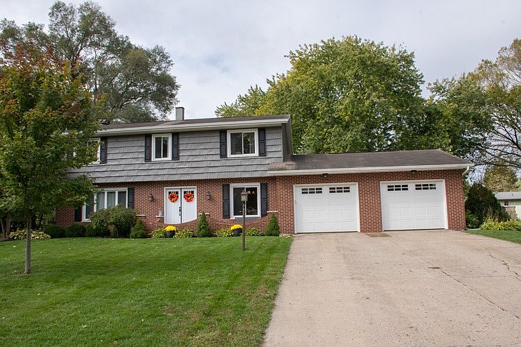 1st image of 59151 Merrimac Ln