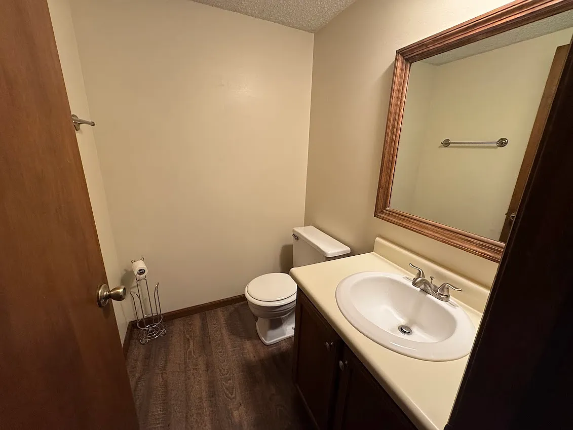 2 bed, 1088 sqft, $1,325 — Photo 4