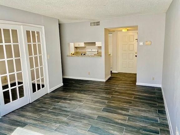 5th image of 9733 Westview Dr APT 1314
