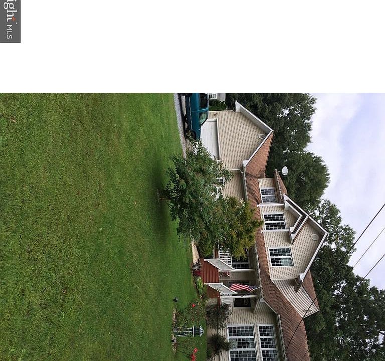 1st image of 215 Emelia Dr