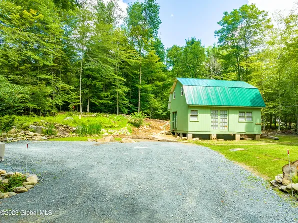 20 Benker School Way, Cropseyville, NY 12052