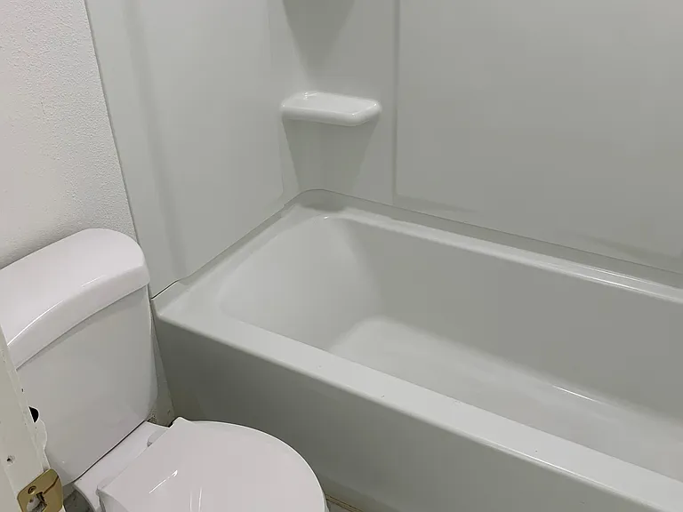 120 G St — Photo 3