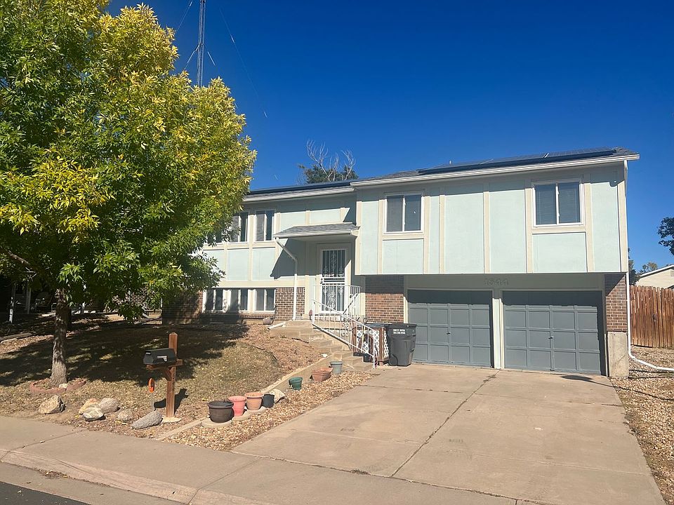 1st image of 1544 S Fraser Way