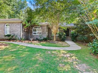 651 Woody Dr, Auburn, AL 36832