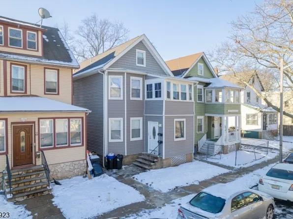 15 Olive St, East Orange City, NJ 07003