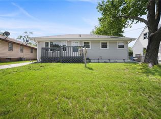 4134 E 27th St, Des Moines, IA 50317