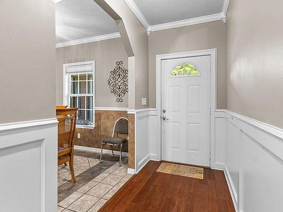 3rd image of 15 Elmwood Rd