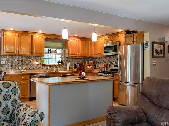 5th image of 4780 Blue Spruce Ct
