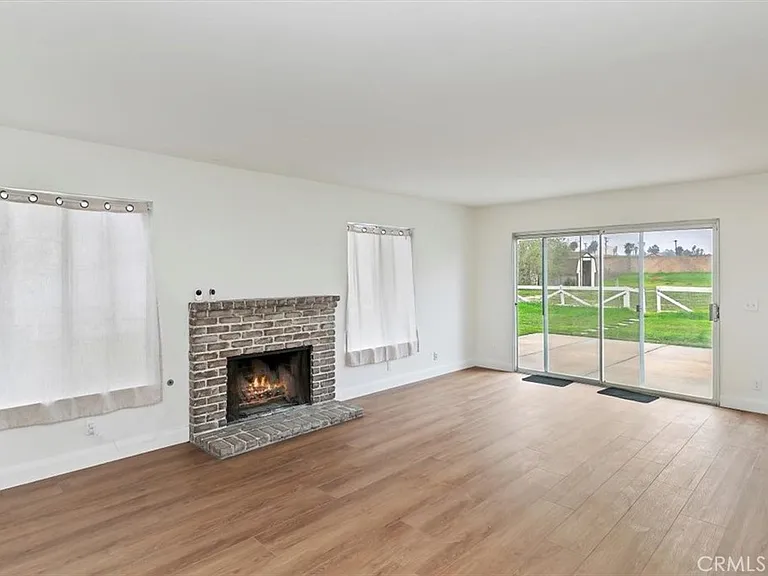 2766 Broken Lance Dr — Photo 14