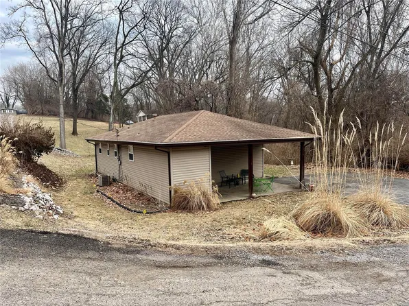2014 Minter Ln, Fairview Heights, IL 62208