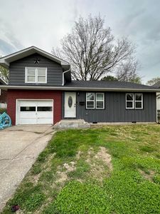 214 Dulaney St, Slater, MO, 65349