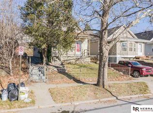 716 Hickory St, Omaha, NE 68108