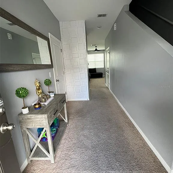 863 Grandin St — Photo 16
