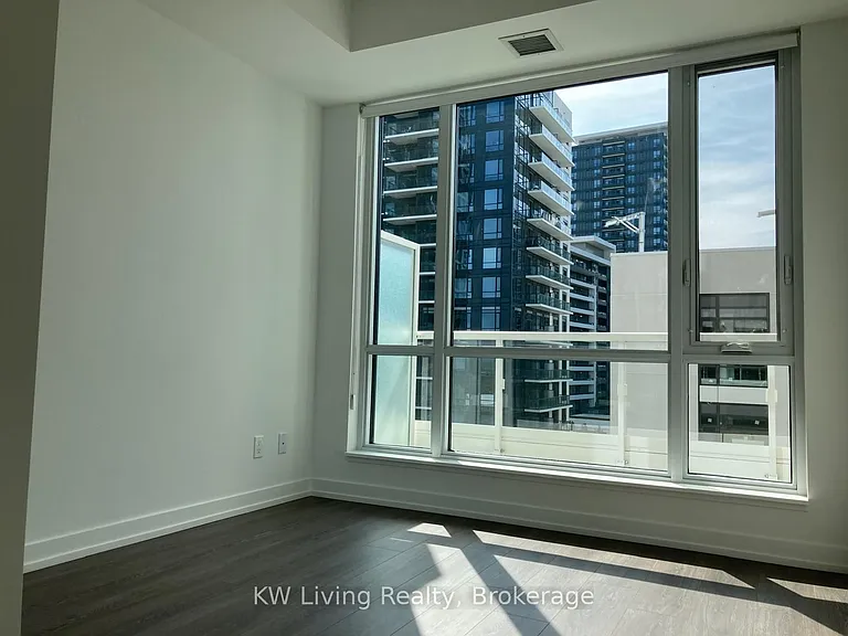 8 Beverley Glen Blvd #611 — Photo 25