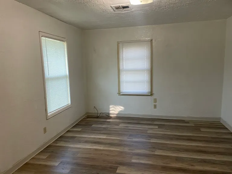 3295 Bender St — Photo 3