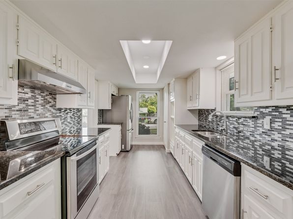 Home for Sale in Garland TX
