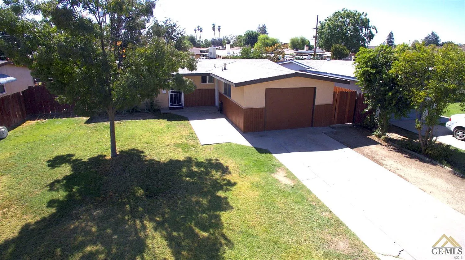 2417 Sycamore St photo 1