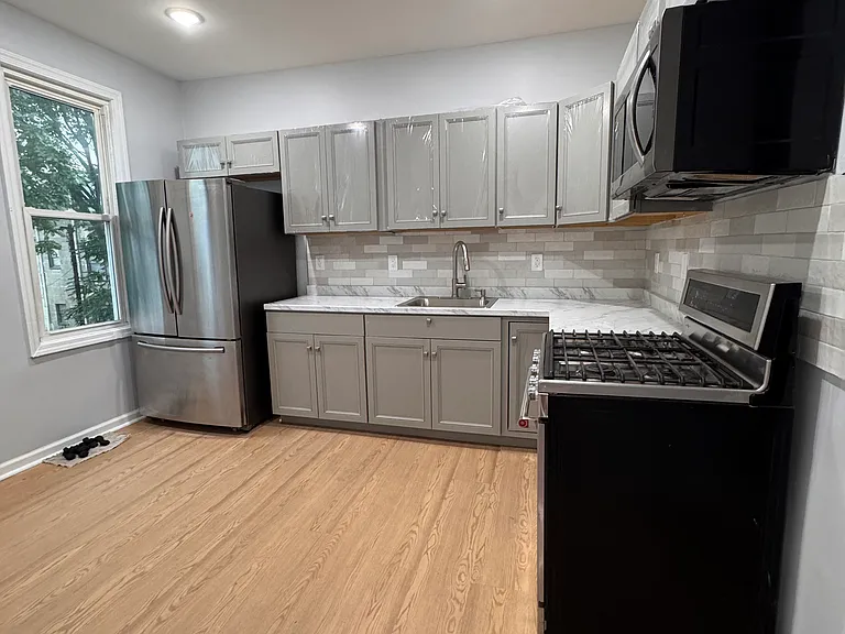12 E 49th St #2 — Photo 29