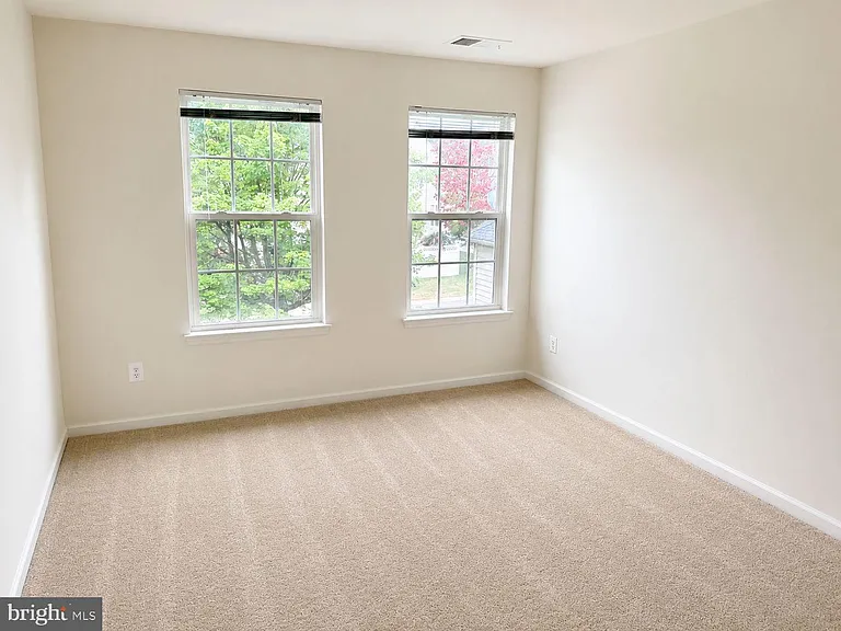 12489 Pfitzner Ct — Photo 19