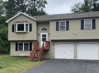 857 Bay Rd, Queensbury, NY 12804
