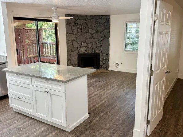 11658 SW Iron Horse Ln, Beaverton, OR 97008