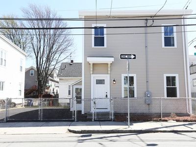 31 Greenwich St, Dorchester, MA, 02122