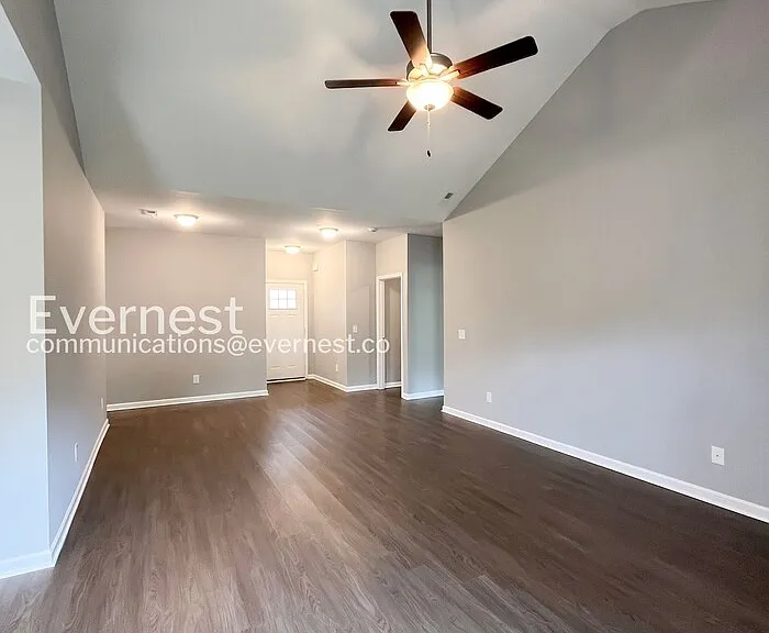 1036 Echo Ridge Rd — Photo 4
