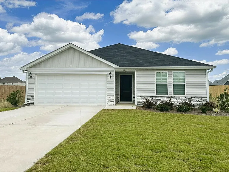 1511 Percheron Path — Photo 1
