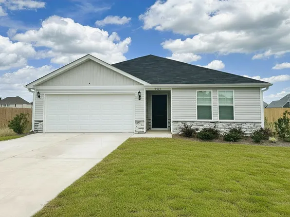 1511 Percheron Path, Fayetteville, NC 28312