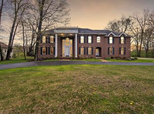 16699 Peacock Ln, Haslett, MI 48840