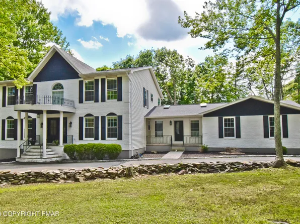 609 Sunlite Ln, Stroudsburg, PA 18360