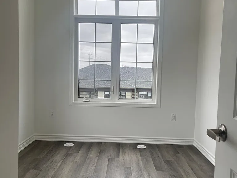 93 Keppel Cir — Photo 15