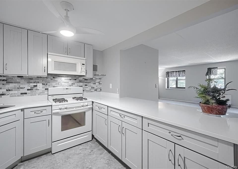 1st image of 1376 Midland Ave APT 708