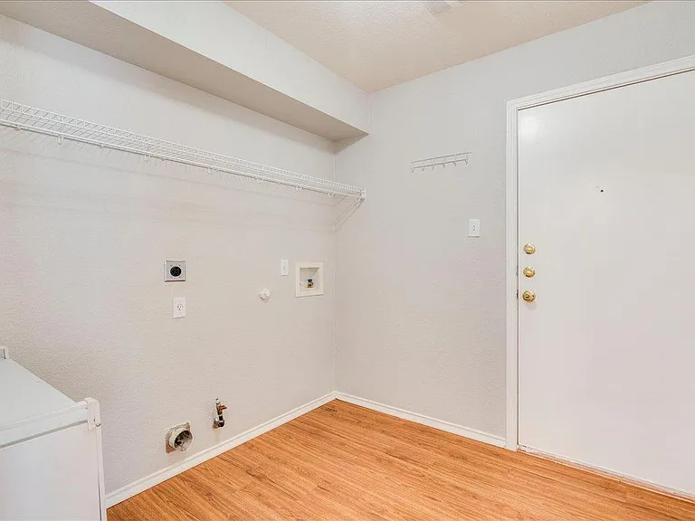 1507 Davis Mountain Loop — Photo 22