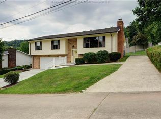 109 Mary St, Poca, WV 25159