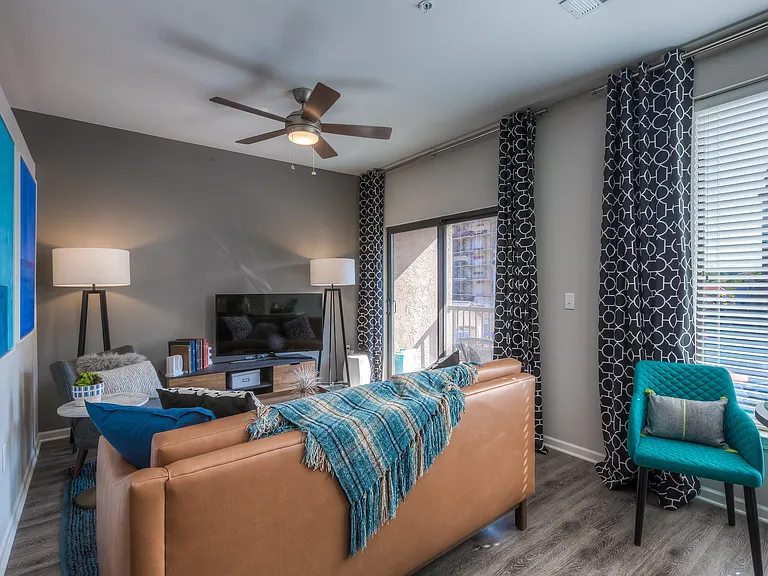 EdgeWater at City Center — Photo 60