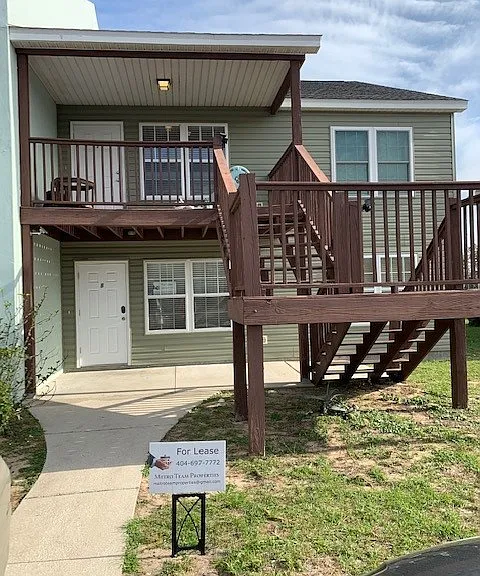 131 Gwyn Dr #D — Photo 3