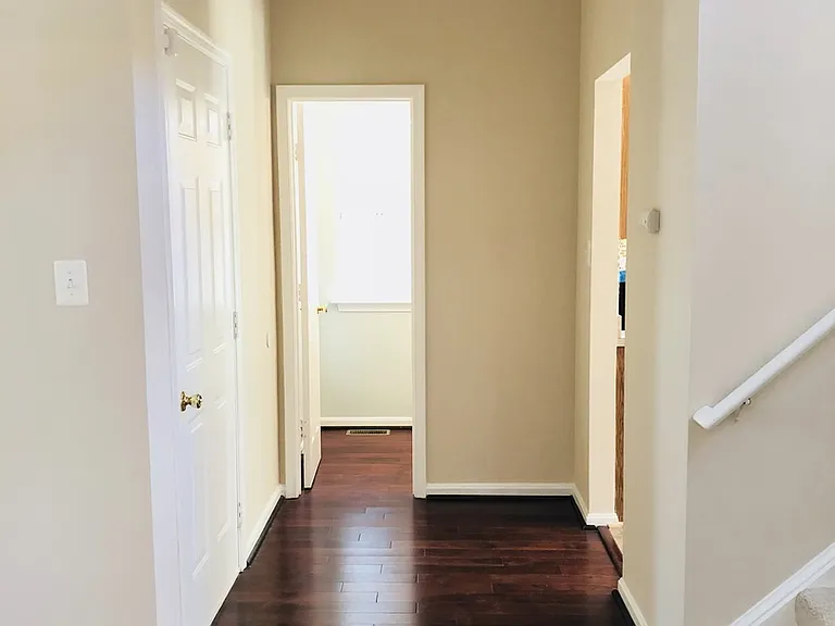 11 Catherine Ln — Photo 22