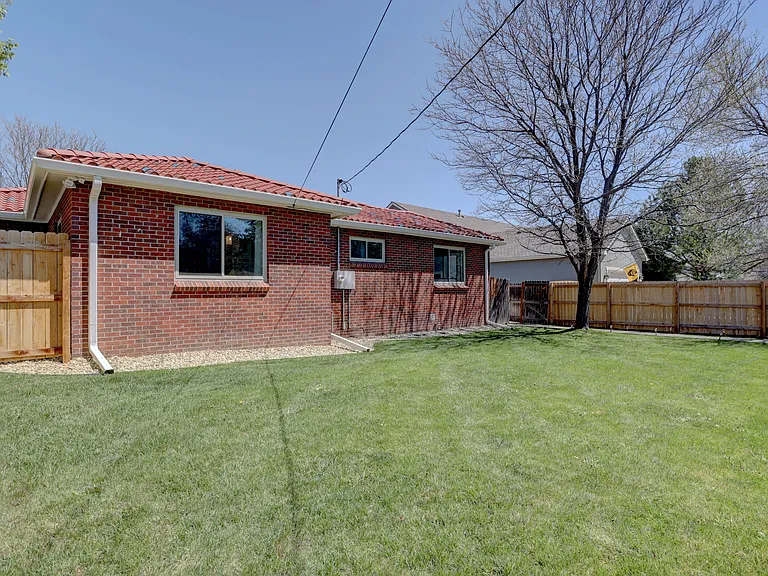 6306 W 32nd Ave — Photo 27