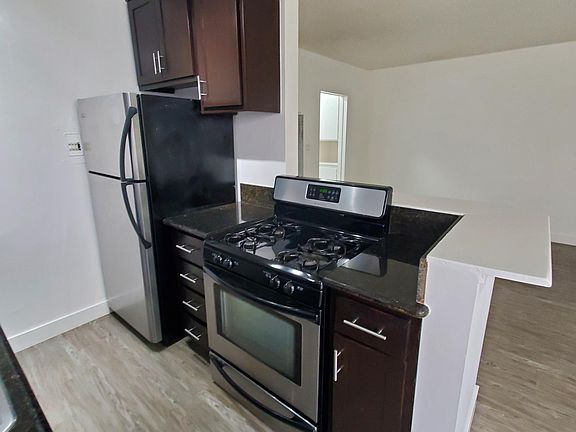 5th image of 12811 Caswell Ave #3A