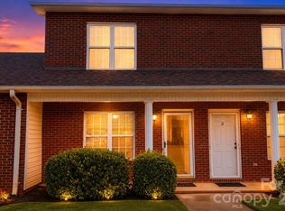 102 Brandywine Dr NE APT P2, Conover, NC 28613