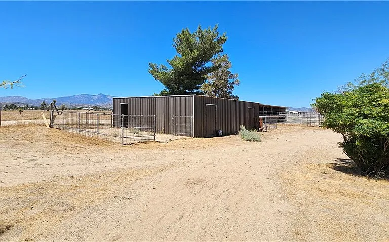 11010 Valle Vista Rd — Photo 23