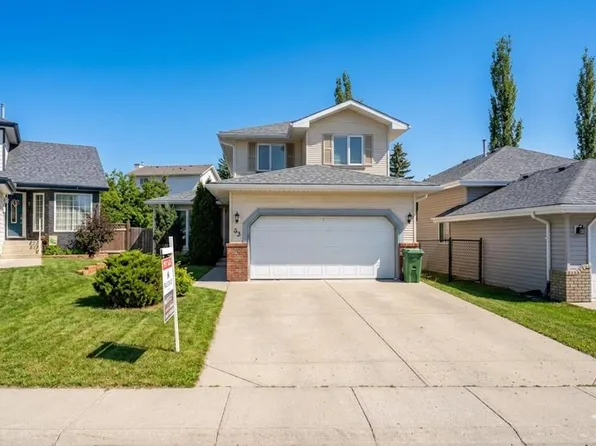 63 W Hawkmount Grn NW, Calgary, AB T3G 3T9