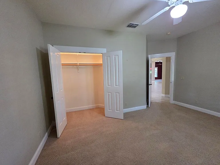 2150 Hedgestone — Photo 7