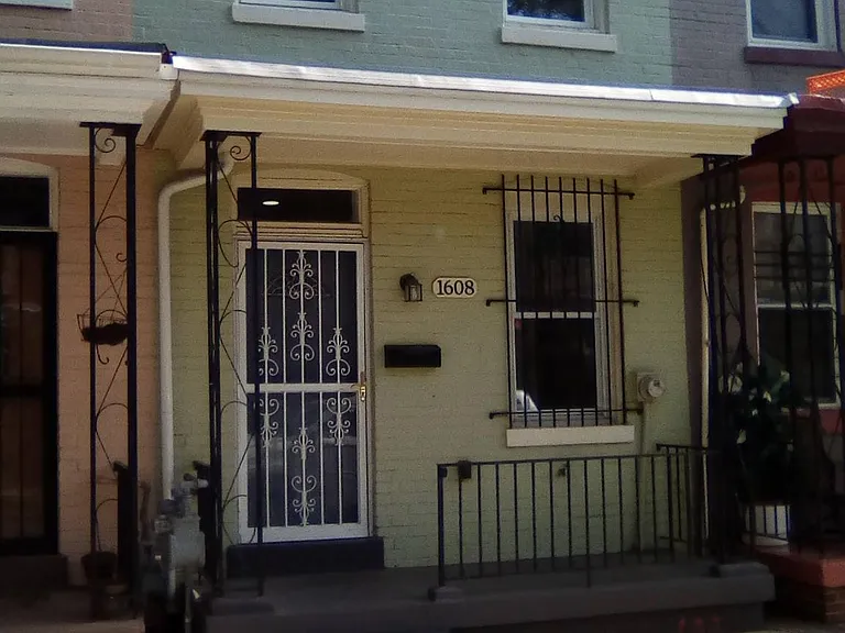 1608 Rosedale St NE #TOWNHOUSE — Photo 1
